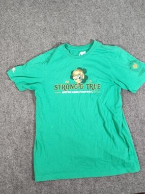Notre Dame Football 2021 STRONG AND TRUE T-shirt Men s Size XL Short Sleeves